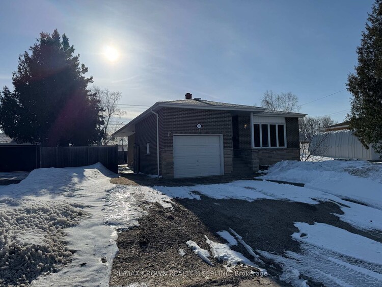 27 Ottawa Street, Kapuskasing, ON, Kapuskasing