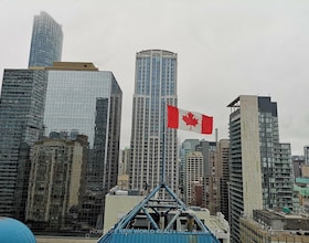 38 Grenville Street, Toronto, ON , MLS #C13017036 , Image - 1