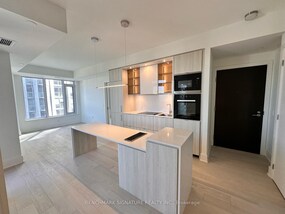 11 Yorkville Avenue, Toronto, ON