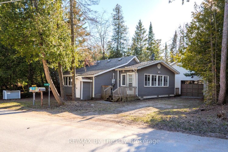 1120 King Edward Avenue, South Bruce Peninsula, ON, South Bruce Peninsula