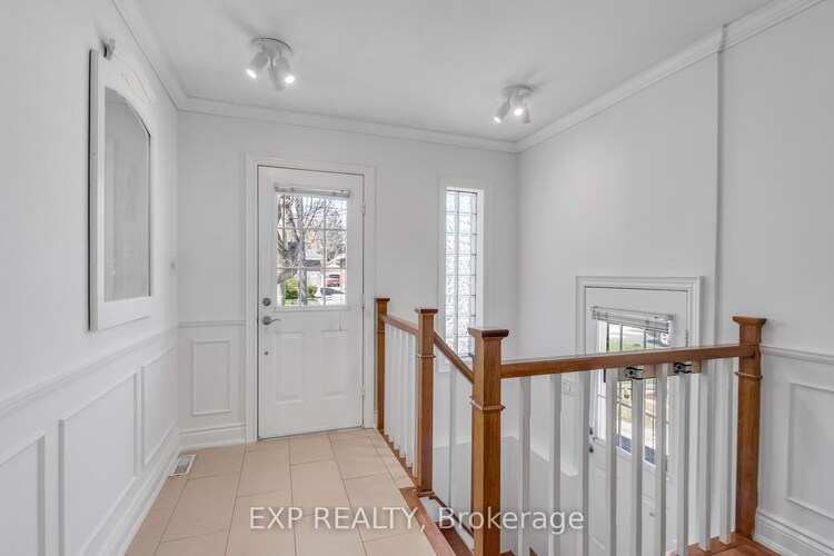 23 Struthers Street, Toronto, ON, Mimico