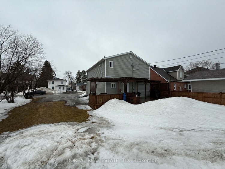211 Second Avenue, Cochrane, ON, Cochrane