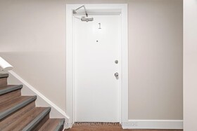 586 Victoria Street S, Waterloo, ON , MLS #X12091637 , Image - 1