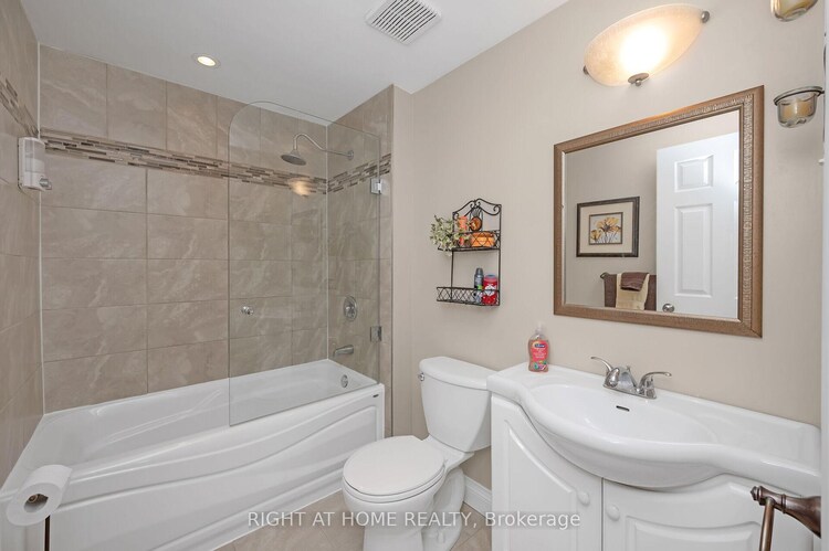 10 Riley Street, Hamilton, ON, Waterdown
