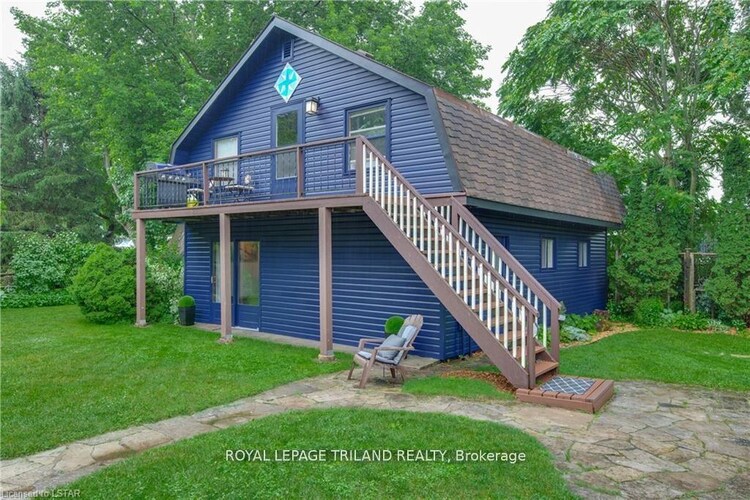 7575 Biddulph Street, Lambton Shores, ON, Port Franks