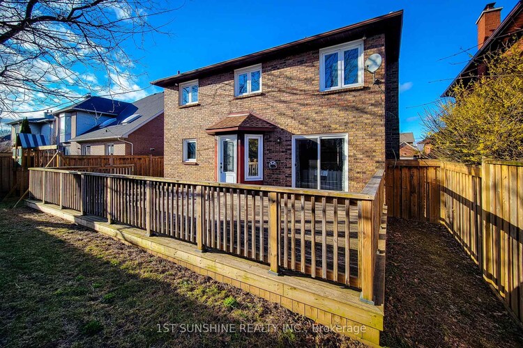 33 Caswell Drive, Hamilton, ON, Gurnett