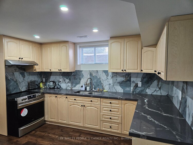 2 Forfar Court, Kitchener, ON, 