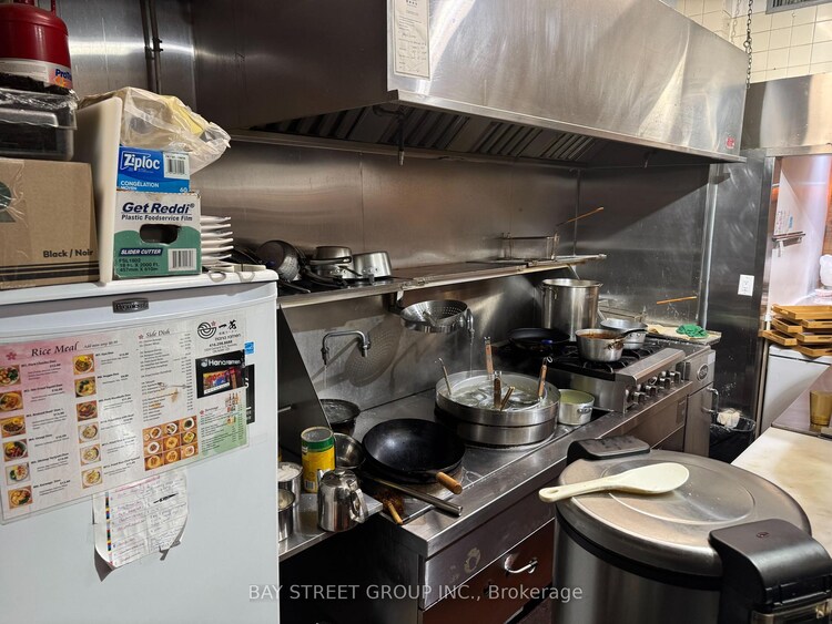 1024 Gerrard Street E, Toronto, ON, Blake-Jones