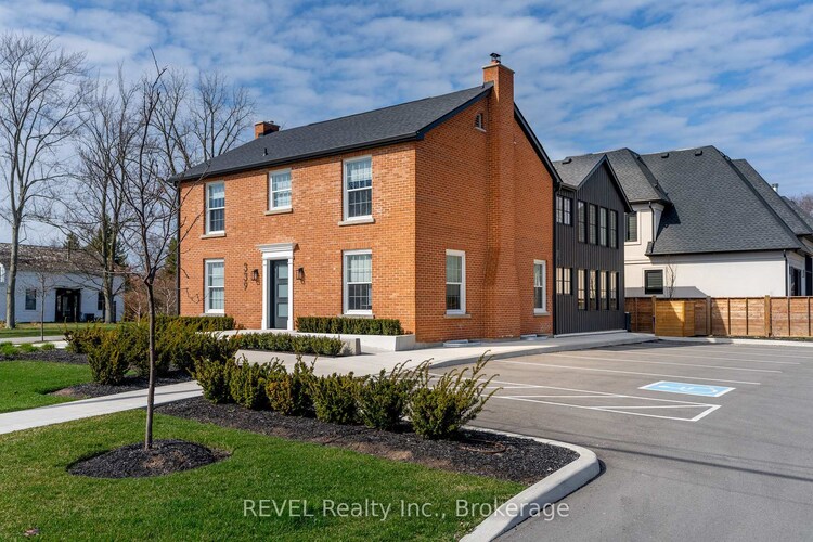 339 MARY Street, Niagara-on-the-Lake, ON, 101 - Town