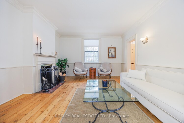 38 Queens Drive, Toronto, ON, Weston