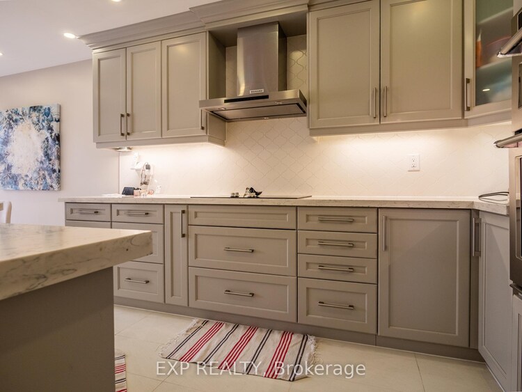 10 Seton Park Road, Toronto, ON, Flemingdon Park