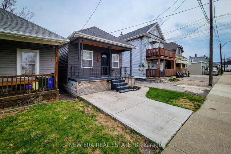 18 Ellis Avenue, Hamilton, ON, Crown Point