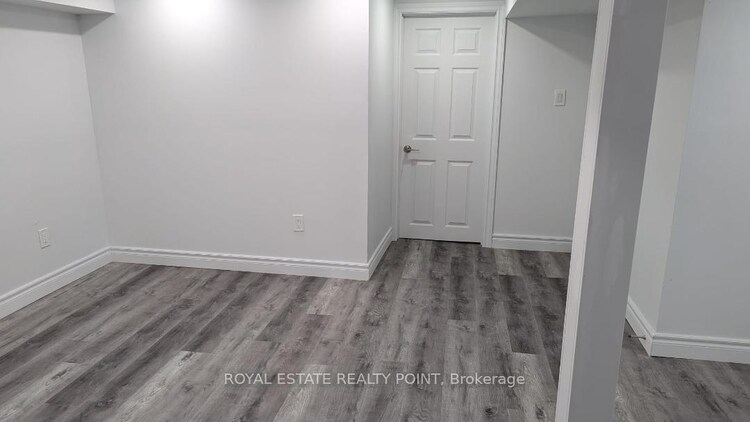 44 Trott Square, Toronto, ON, Malvern