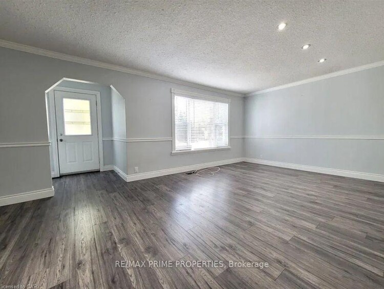 8 Elgin Street S, Cambridge, ON, 
