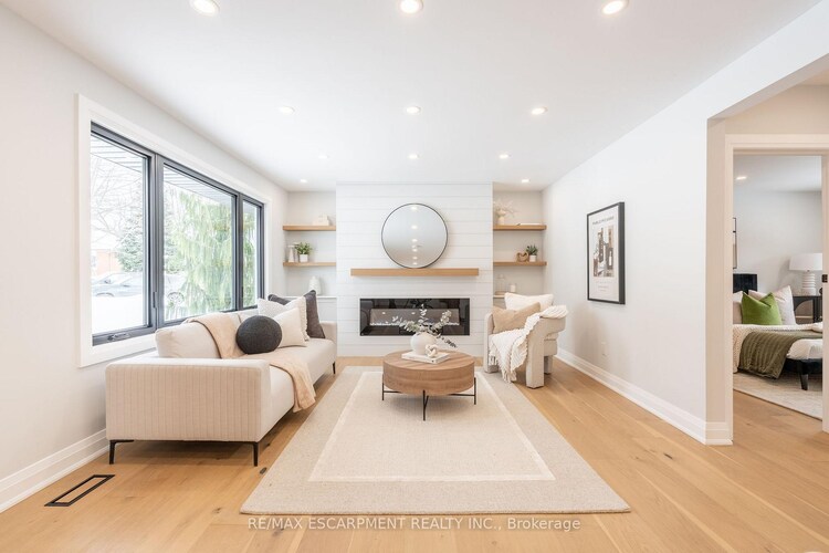11 James Street, Hamilton, ON, Waterdown