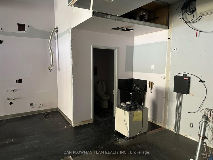 10 Simcoe Street N, Oshawa, ON, O'Neill