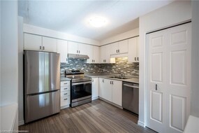 327 Northlake Drive, Waterloo, ON