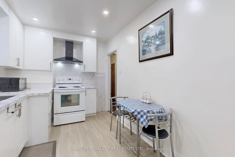 30 Merrian Road, Toronto, ON, Kennedy Park