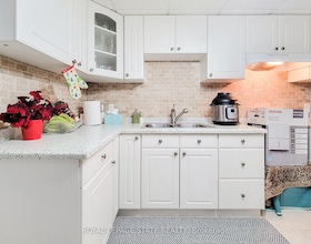 42 Peachwood Crescent, Hamilton, ON , MLS #X13437312 , Image - 1