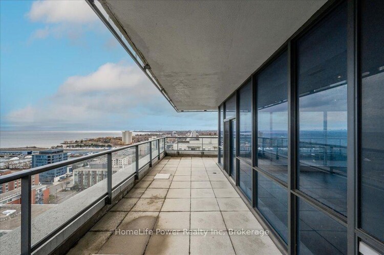 1 Hurontario Street, Mississauga, ON, Port Credit