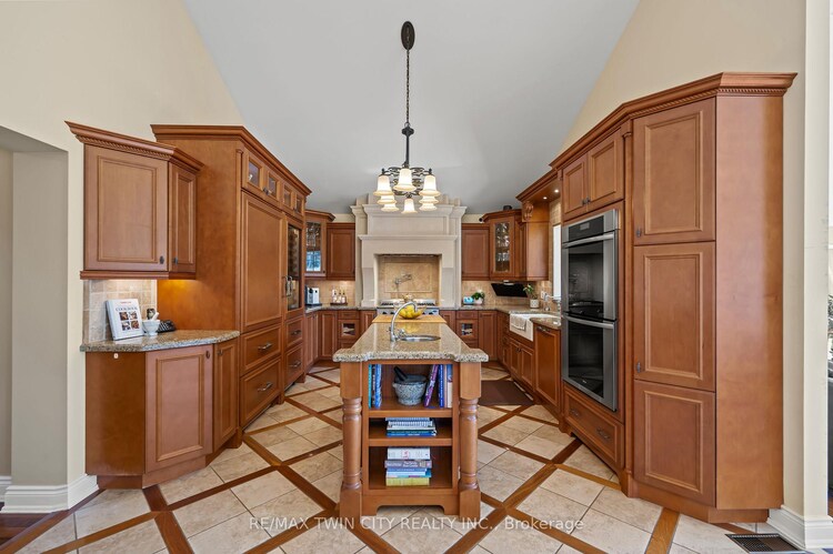 23 Charing Cross, Waterloo, ON, 