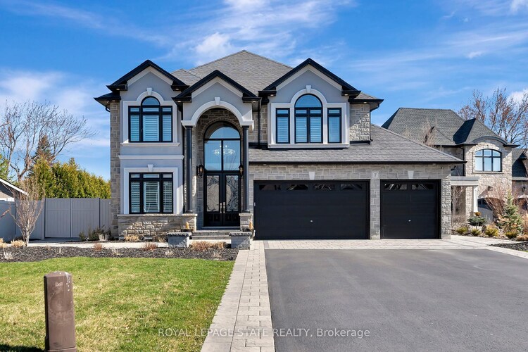 7 Bernini Court, Hamilton, ON, Carpenter