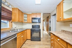 401 Helena Street, Niagara, ON , MLS #X12097422 , Image - 1
