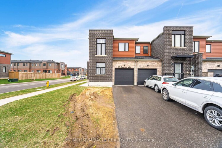 92 Fairlane Avenue, Barrie, ON, Painswick South