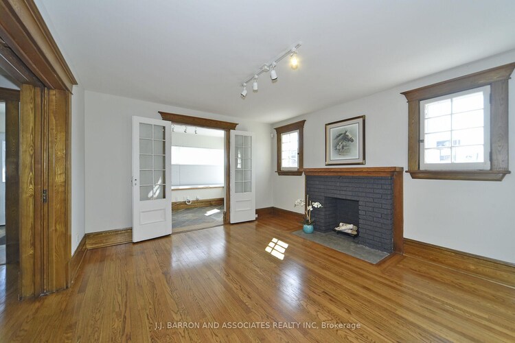 14988 Yonge Street, Aurora, ON, Aurora Village