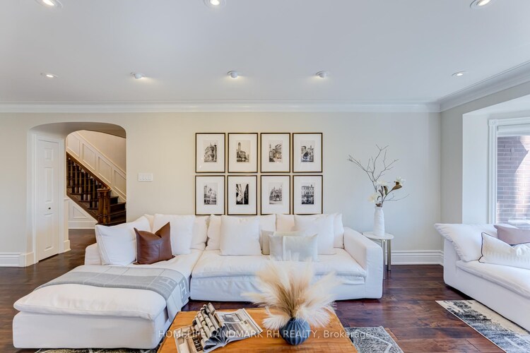 1 Ridgewood Road, Toronto, ON, Forest Hill South