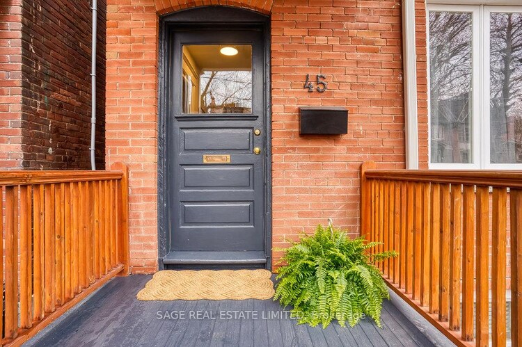 45 Palmerston Gardens, Toronto, ON, Annex