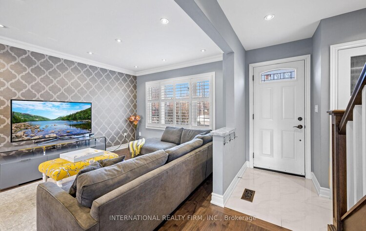 49 Brentcliffe Road, Toronto, ON, Leaside