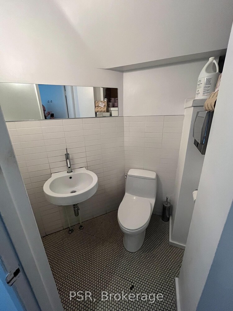 5 Camden Street, Toronto, ON, Waterfront Communities C1