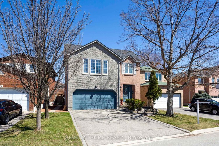 1329 Sweetbirch Court, Mississauga, ON, Creditview
