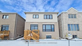 24 Phoenix Boulevard, Simcoe, ON , MLS #S12098718 , Image - 1