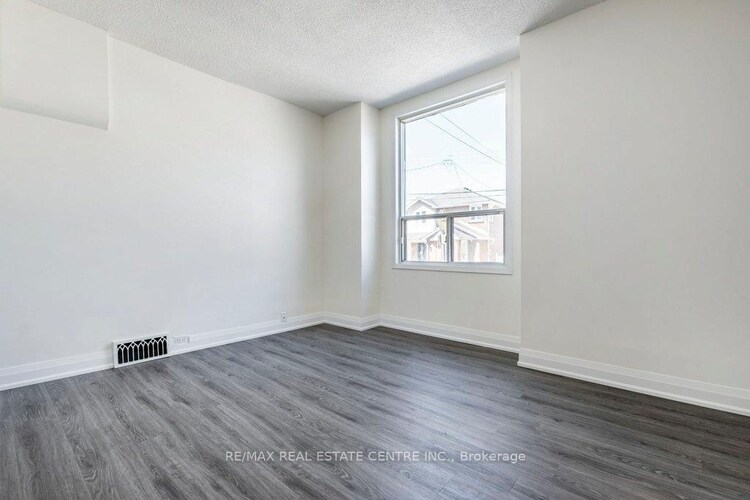 64 Crooks Street, Hamilton, ON, Strathcona