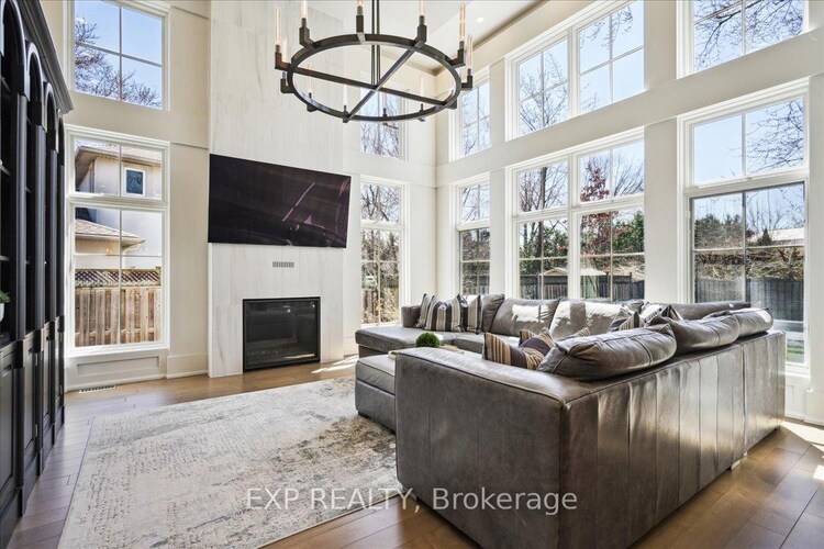 528 Wellington Crescent, Oakville, ON, 1020 - WO West