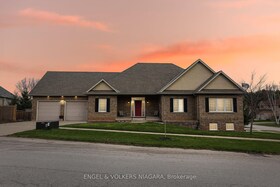 28 Cherry Ridge Boulevard N, Niagara, ON , MLS #X12099704 , Image - 1