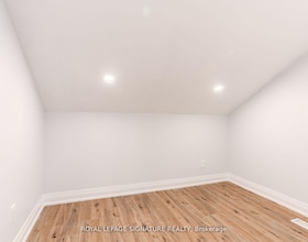 19758 Centre Street, York, ON , MLS #N13524948 , Image - 1