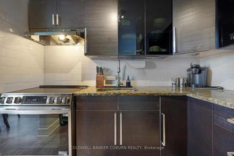 2020 Jasmine Crescent, Beacon Hill North - South and Area, ON, 2108 - Beacon Hill South