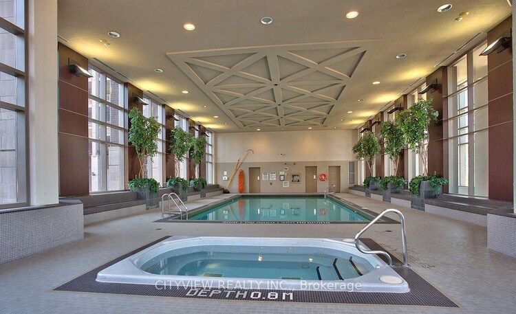 388 Prince Of Wales Drive, Mississauga, ON, City Centre