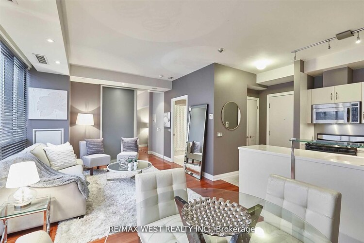 3 Mcalpine Street, Toronto, ON, Annex