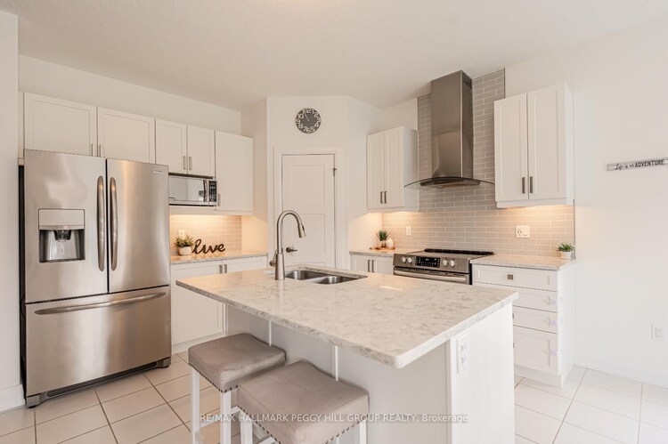 45 Pennell Drive, Barrie, ON, Ardagh