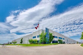 150 Courtneypark Drive W, Peel, ON , MLS #W12101868 , Image - 1