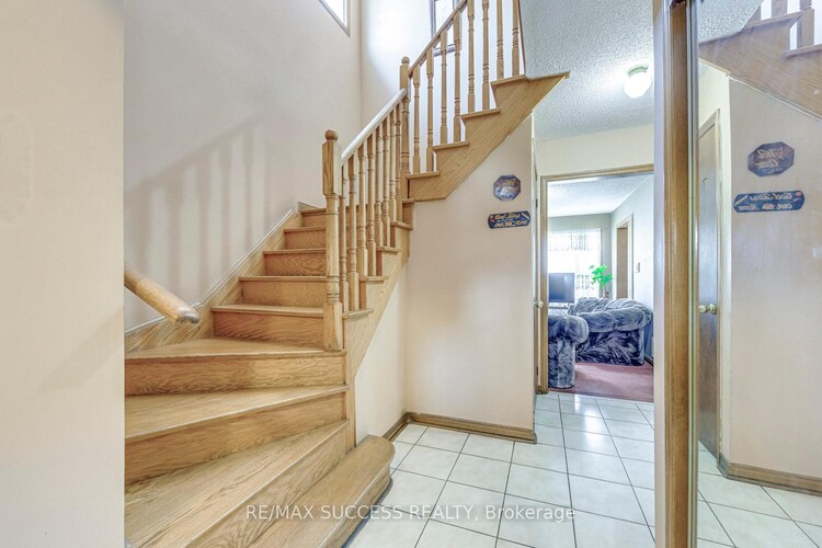 4631 Penhallow Road, Mississauga, ON, East Credit