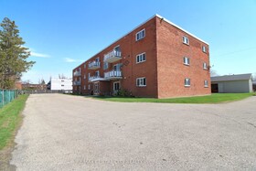 18 HOLLAND Street, Elgin, ON , MLS #X12102263 , Image - 1