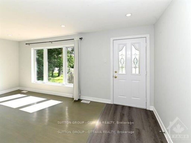 3854 Prince Of Wales Drive, Barrhaven, ON, 7708 - Barrhaven - Stonebridge