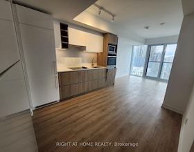 319 Jarvis Street, Toronto, ON , MLS #C13005064 , Image - 1