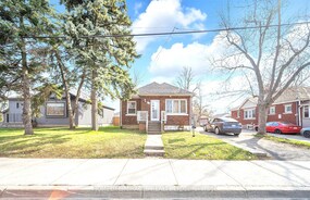 77 Fennell Avenue, Hamilton, ON