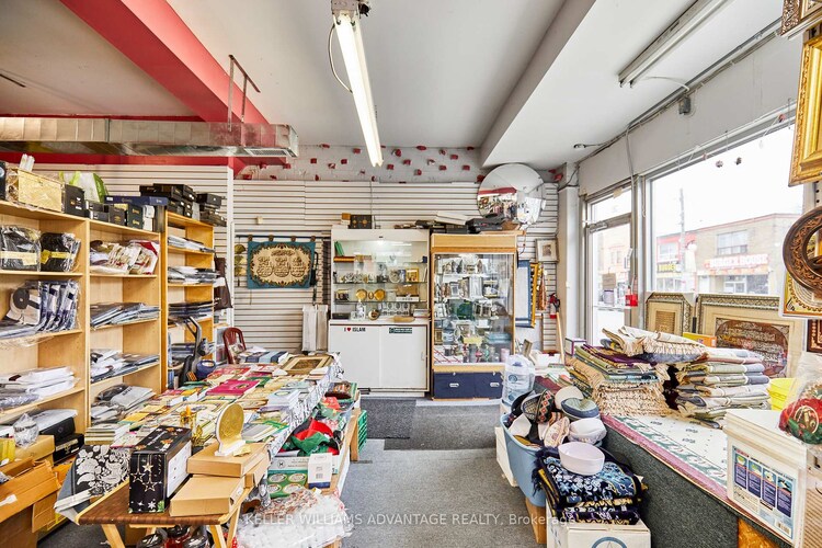 280 Woodfield Road, Toronto, ON, Greenwood-Coxwell